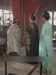 Episode 32 - Orphan Girl Became the Empress