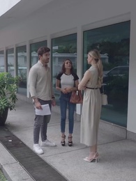 Entre el Amor y la Fama - Episode 12