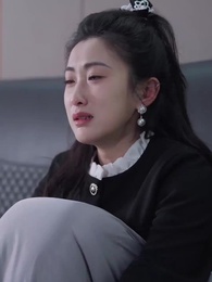 Stealing a Kiss From The Moon - Episode 71