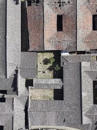 第1集 - 呼嘯村莊