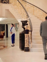 Lucky Rose - Episode 52