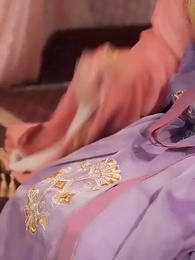 Episode 13 -  Pria yang Kuselamatkan Ternyata Pangeran?