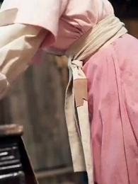 Episode 55 -  Pria yang Kuselamatkan Ternyata Pangeran?