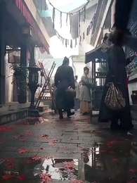 Episode 32 - Pria yang Kuselamatkan Ternyata Pangeran?