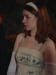 Episode 12 - Love, Betrayal and Queen's crown