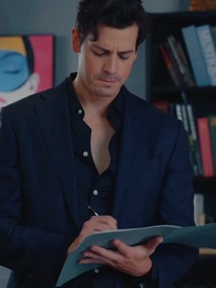 Love, Betrayal and Queen's crown - Episode 19