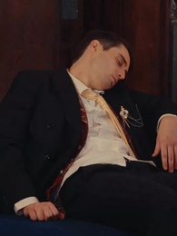 Love, Betrayal and Queen's crown - Episode 52