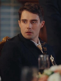 Episode 13 - Love, Betrayal and Queen's crown