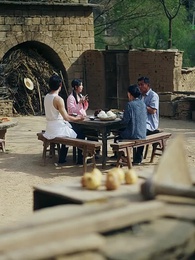 在七零年代，我被團寵了 - Episode 15