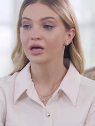 Familia abusiva me ruega arrodillada - Episode 37