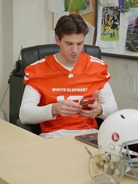 Épisode 20 - Désirée par le Footballeur Milliardaire