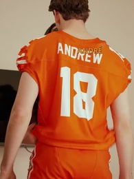 Épisode 1 - Désirée par le Footballeur Milliardaire