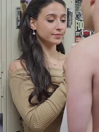 Épisode 9 - Désirée par le Footballeur Milliardaire