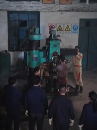 Api Semangat di Usia Senja - Episode 37