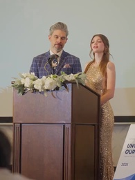 Episode 51 - Die Leihmutter des Milliardärs