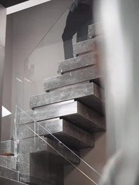 第42集 - 在深淵裡凝視她