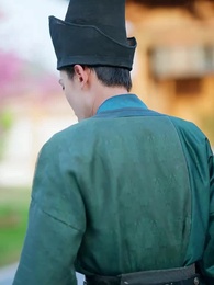 Episode 33 - Rose from the ashes like a phoenix