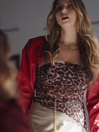 Escape to Italy with My Undercover Lover - Episode 67