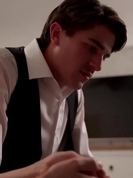 Épisode 12 - UN AMOUR PAR DESTIN