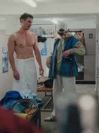 Cayendo por su Guardaespaldas - Episode 15