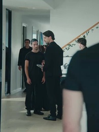 Cayendo por su Guardaespaldas - Episode 38