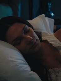 Cayendo por su Guardaespaldas - Episode 35