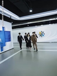 上有老下有小 - Episode 50