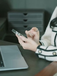 第48集 - 咬紅唇