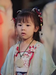 After the Family Fell, a Heaven-Sent Star Blessed Them All - Episode 6