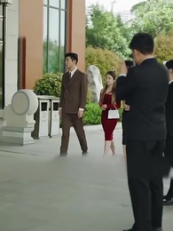 Épisode 45 - [Doublé]Divorcée, Mlle Dubois brille au cinéma