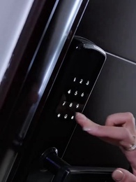 Episode 9 - My Neighbor A Livestreamer