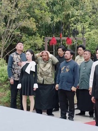 モブだった俺が息子の指示で無双中 - Episode 49