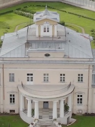 Episodio 34 - Perseguida por un Multimillonario y su Hija