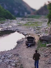 八零撿個老公是院長 - Episode 1