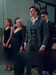 Pewaris Miliarder yang Tak Diinginkan - Episode 13