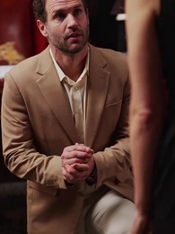 45 Yaşında Bir Milyarderle Evlendim - Episode 70