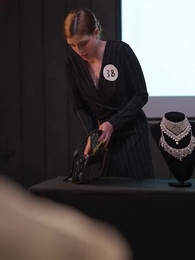 Derritiendo el Corazón del Billonario - Episode 19