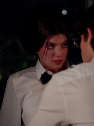 Bölüm 8 - Milyarderin Taşıyıcı Eşi