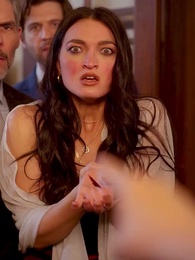 Milyarderin Taşıyıcı Eşi - Episode 30