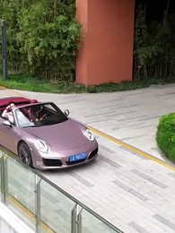 Episodio 1 - La Guerra del Estacionamiento