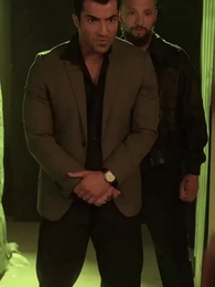 Fuga do Abraço do Bilionário - Episode 68