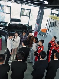 Chạy Tắc Xi Nhiều Năm, Tôi Không Phải Dạng Vừa - Episode 45