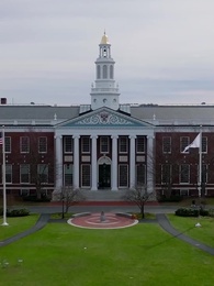 Milyarder Futbolcunun Gözdesi - Episode 28