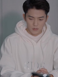 穿越後，皇上追來現代了 - Episode 22