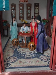 穿越後扶持花魁當女帝 - Episode 72