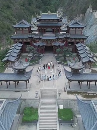 [Synchron]Dunkler Lord - Episode 43