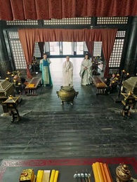 Episode 49 - Rich Dad, Dirty Money