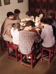 第65集 - 八零寵夫忙我帶全村炫肉更忙