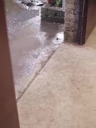 八零寵夫忙我帶全村炫肉更忙 - Episode 67