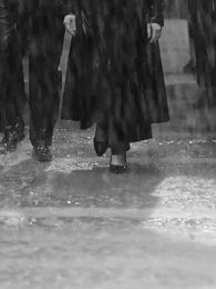 八零寵夫忙我帶全村炫肉更忙 - Episode 1